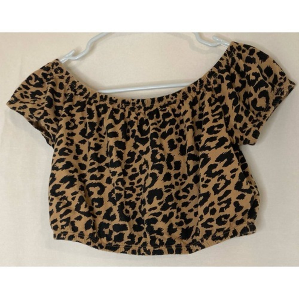 Hollister Women's Crop Top‎  Off The Shoulder Leopard Print XS
